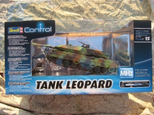 Revell 24214 RC Leopard 2 Panzer